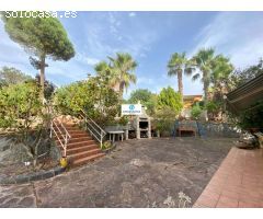 Exclusivo Chalet con 4000 m2 de Jardín y piscina privada en Lloret de Mar (Costa Brava)