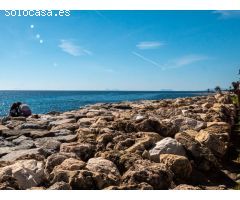 APARTAMENTO EN PRIMERA LINEA DE PLAYA- PUERTO BANÚS-NUEVA ANDALUCIA-MARBELLA
