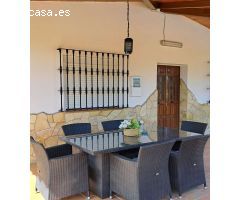 Amplia  finca en venta en Coín, Málaga