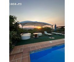Amplia  finca en venta en Coín, Málaga