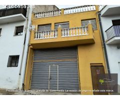 Casa de Pueblo en Venta en Ulldecona, Tarragona