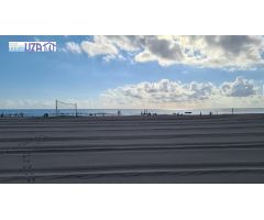 Apartamento en primera línea de la playa de San Juan con vistas despejadas y comodidades exclusivas