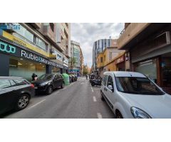LOCAL COMERCIAL EN ZONA DE ALTA AFLUENCIA