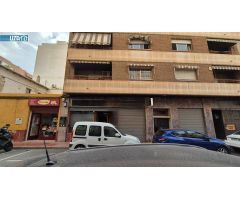 LOCAL COMERCIAL MUY CENTRICO