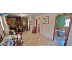 Oportunidad Única: Chalet de Origen en Venta con Amplias Instalaciones