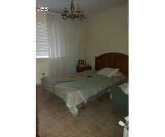 CASA EN VENTA AL LADO DEL HOSPITAL DE LA REINA DETRAS DEL CASTILLO