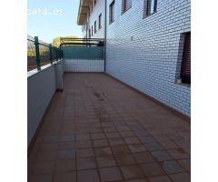Bonito piso con terraza de 40 m.