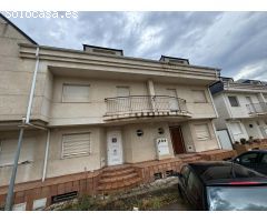 Acogedor Adosado en Congosto, Zona Almazcara - Ideal para Tu Familia ?????