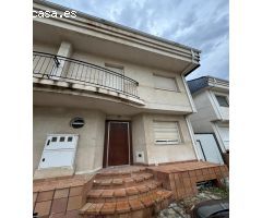 Acogedor Adosado en Congosto, Zona Almazcara - Ideal para Tu Familia ?????