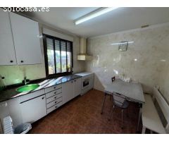VENTA: Casa con jardín en Cueto.