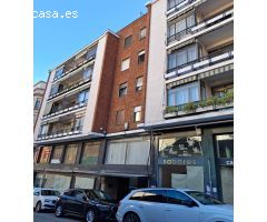 VENTA: Amplio y Luminoso Piso en el Corazón de Ponferrada