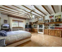 Villa en venta con explotación hípica. San Lorenzo de El Escorial.