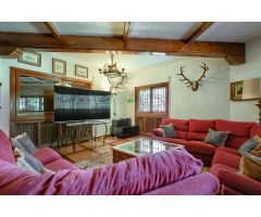 Villa en venta con explotación hípica. San Lorenzo de El Escorial.
