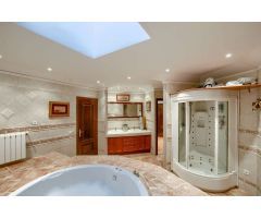 Villa en venta con explotación hípica. San Lorenzo de El Escorial.