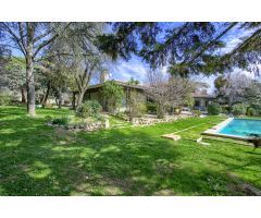Villa en venta con explotación hípica. San Lorenzo de El Escorial.