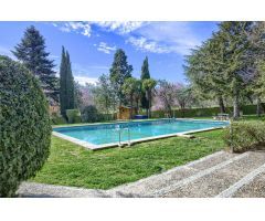 Villa en venta con explotación hípica. San Lorenzo de El Escorial.