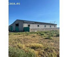 VENTA DE NAVE INDUSTRIAL CON PARCELA EN LAS CHANAS