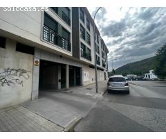 GRAN LOCAL CON POSIBILIDAD DE SEGREGAR EN 4 LOCALES