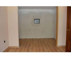 CASA CON TERRENO EN VILLAVERDE DE ARCAYOS
