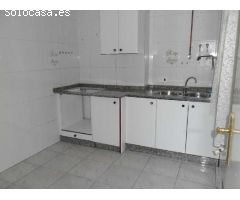 PISO  PARA REFORMAR Y LOCAL COMERCIAL EN CACABELOS
