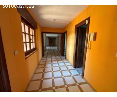 CHALET CON JARDIN EN CHOZAS DE  ABAJO