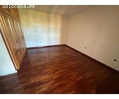 CHALET CON JARDIN EN CHOZAS DE  ABAJO