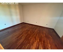 CHALET CON JARDIN EN CHOZAS DE  ABAJO