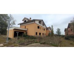 OBRA PARADA EN VILLA DE SOTO