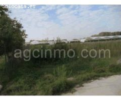 Solar en venta.