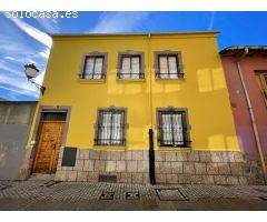 SE VENDE CASA CON TERRENO EN CASCO ANTIGUO