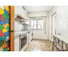 Piso con 3 habitaciones y plaza de garaje en el centro de Ponferrada