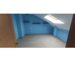 Venta piso tipo duplex en Cuatrovientos