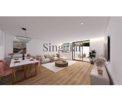 Descubre tu nuevo hogar en el cautivador Llers: Casa adosada con garaje privado