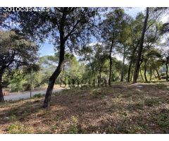 Solar edificable junto al campo de Golf de Vallromanes