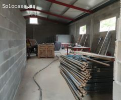 SE VENDE PARCELA DE 24.000 M2 CON NAVE DE 300 M2 Y DOS CASETAS DE 20 M2 CADA UNA