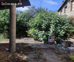 OPORTUNIDAD CASA CON TERRENO PARA REFORMAR EN CACABELOS
