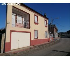 Casa con terreno en Venta en Cubillos del Sil, León