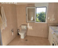 Casa con terreno en Cuatrovientos