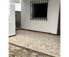 CASA DE CAMPO CON TERRENO.