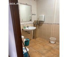 LOCAL COMERCIAL EN ZONA CENTRICA DE CHICLANA