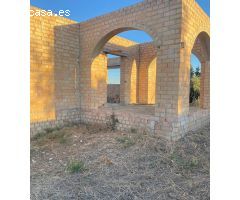 PARCELA CON CONSTRUCCION EN PATERNA