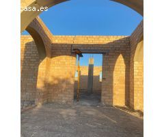 PARCELA CON CONSTRUCCION EN PATERNA