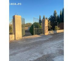 PARCELA CON CONSTRUCCION EN PATERNA