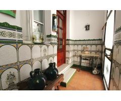 CASA EN ZONA NUEVA DE VEJER
