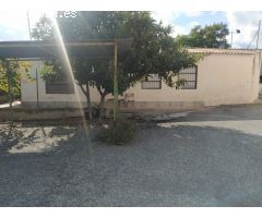 NAVE INDEPENDIENTE CON VIVIENDA