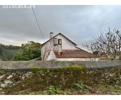 Magnifica casa con terreno y cuadras