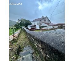 Magnifica casa con terreno y cuadras