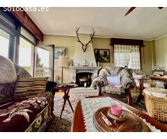 Espectacular Chalet en Ares