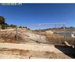 Inmejorable ubicación de terreno con vistas en avda Rio Segura