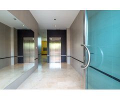 Se vende plaza de garaje en JUAN DE BORBON próximo tranvía Palmeral de zaraiche